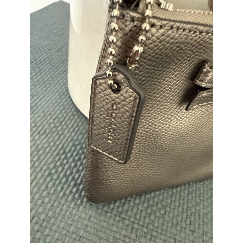 COACH Corner Zip Leather Wristlet Handbag Small Metallic Silver Bow 6”x 4” - Picture 3 of 6